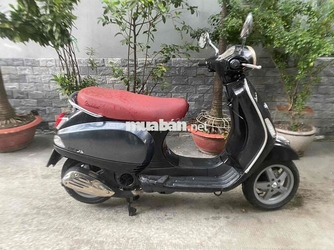 piaggio ngay chủ máy êm zin chưa bung đầu xe