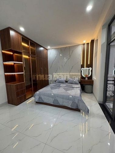 NHÀ 1T/1L NGAY CHỢ BƯNG CẦU VỊ TRÍ MT KINH DOANH BUÔN BÁN 3,350 TỶ