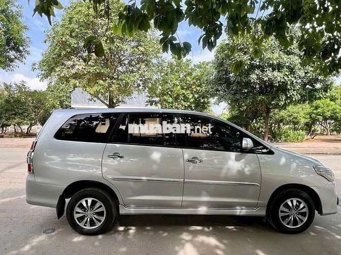 Toyota Innova 2016 2.0E - 100 km