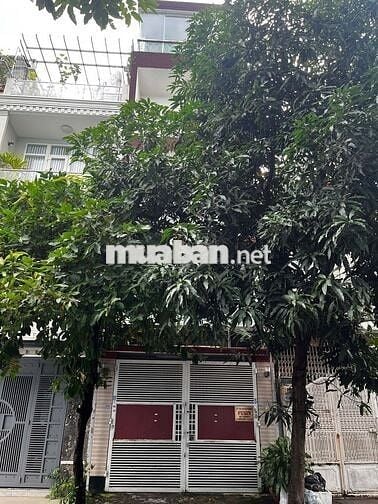 BÁN NHÀ MẶT TIỀN ĐƯỜNG SỐ 7 - KHU VIP BÌNH PHÚ!  THU NHẬP ỔN ĐỊNH!)