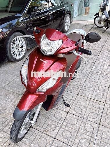 Bán xe Honda Vision màu đỏ khoá Smartkey đời 2020