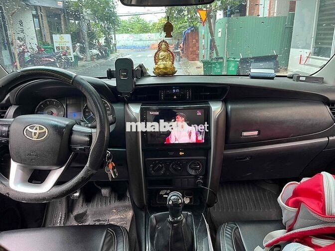 Toyota Fortuner 2017 2.4G 4x2 MT - 212000 km