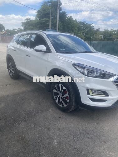 Hyundai Tucson 2021 2.0 AT Tiêu chuẩn - 51666 km