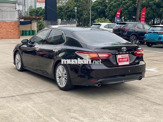 Toyota Camry 2021 2.5Q - 79000 km