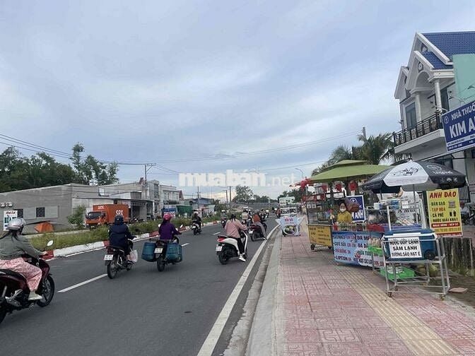 Bán nền mặt tiền lộ nhựa liền kề khu công nghiệp hoàng quân cách QL54