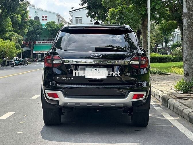 Everest Titanium 4x4 2022, 1 Chủ, Full BD Hãng
