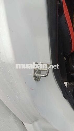 Chevrolet Colorado LT Trắng, số sàn, 100.000 km
