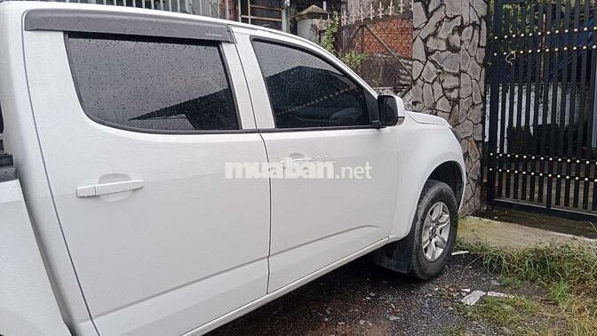 Chevrolet Colorado LT Trắng, số sàn, 100.000 km