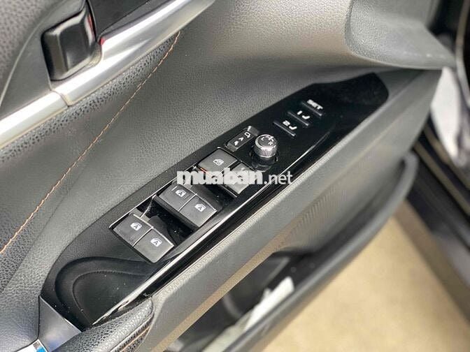 Toyota Camry 2021 2.5Q - 79000 km