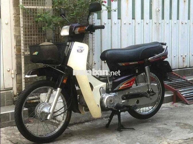 Cần bán 2 em wave110 thái và rim thái 100 đời cao.