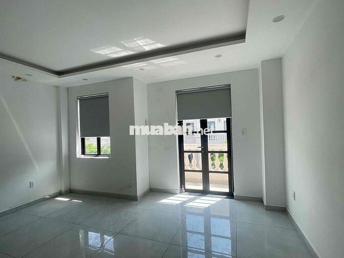 Nguyên sàn lầu 2 mới Cityland 100m2 (2 phòng) chỉ 10,5 triệu.