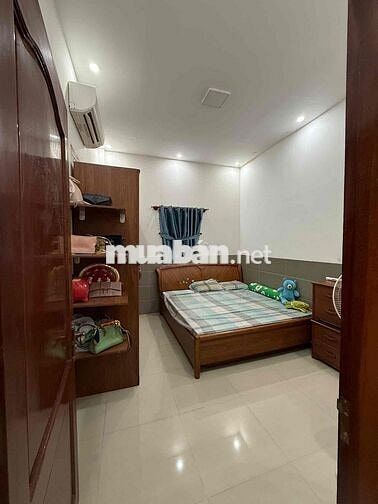 NHÀ MẶT TIỀN CÓ NỘI THẤT CAO CẤP VÀ DÃY TRỌ 335m2 ĐƯỜNG LÀNG HOA BÀ BỘ