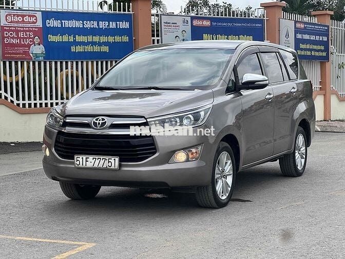 Toyota Innova 2016 2.0V - 83000 km