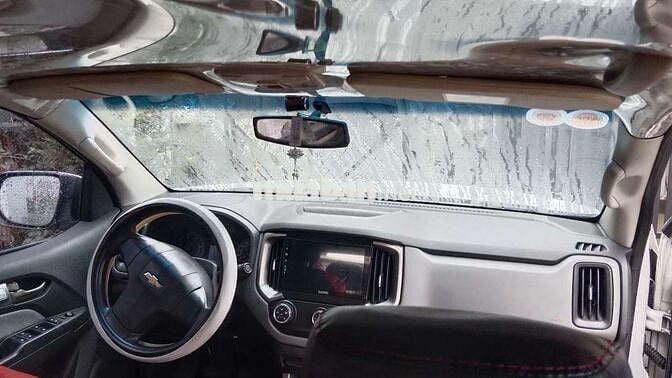 Chevrolet Colorado LT Trắng, số sàn, 100.000 km