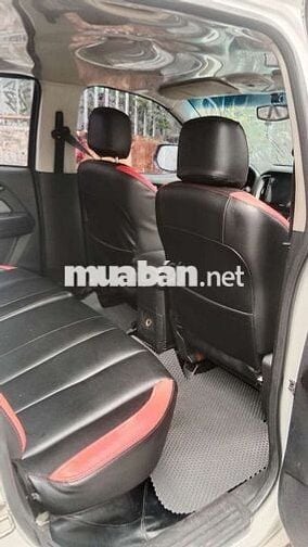 Chevrolet Colorado LT Trắng, số sàn, 100.000 km