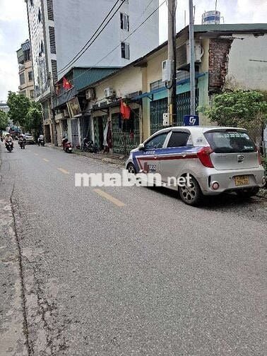 Kim giang- Trần Hoà. 30m 4 tầng 4.85 tỷ