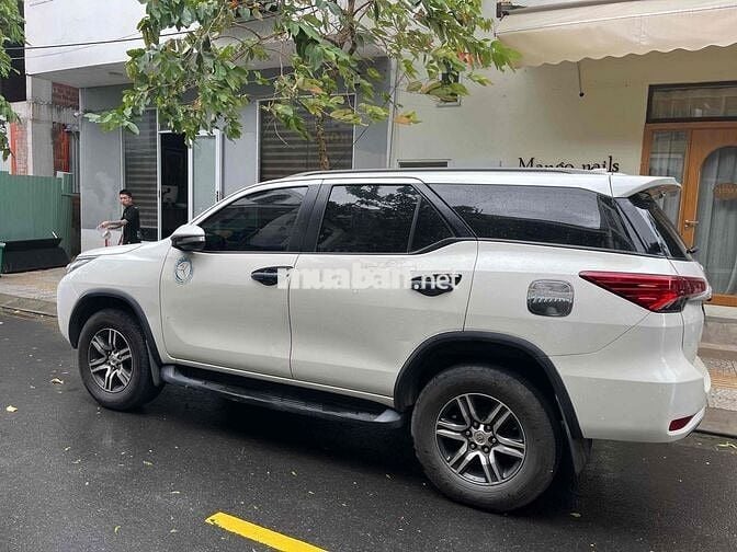 Toyota Fortuner 2017 2.4G 4x2 MT - 212000 km