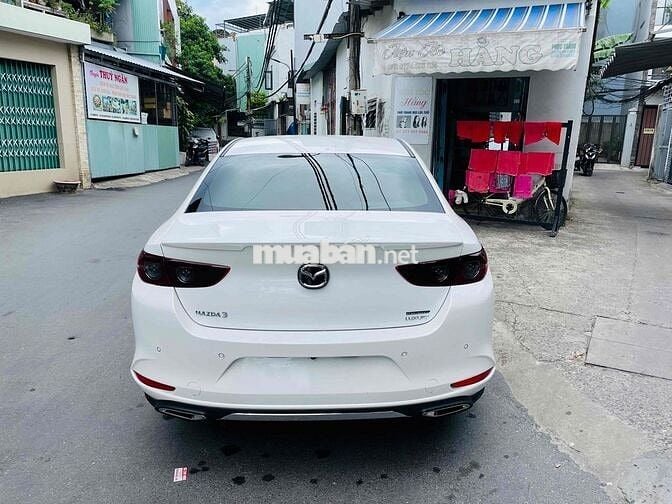 Mazda 3 2023 1.5L Luxury