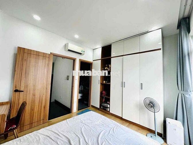 nhà Hẻm 4M tktq.DT:4x14 tret 2lâu st 3PN 3WC 3may lạnh