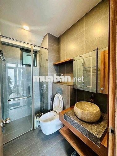 nhà Hẻm 4M tktq.DT:4x14 tret 2lâu st 3PN 3WC 3may lạnh