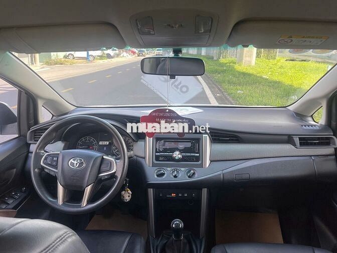 Toyota Innova 2020 E 2.0 MT - 114000 km