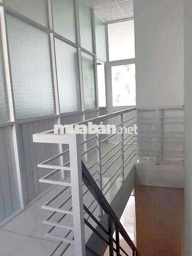 Nhà trệt lầu có nội thất hẻm Võ Thị Sáu