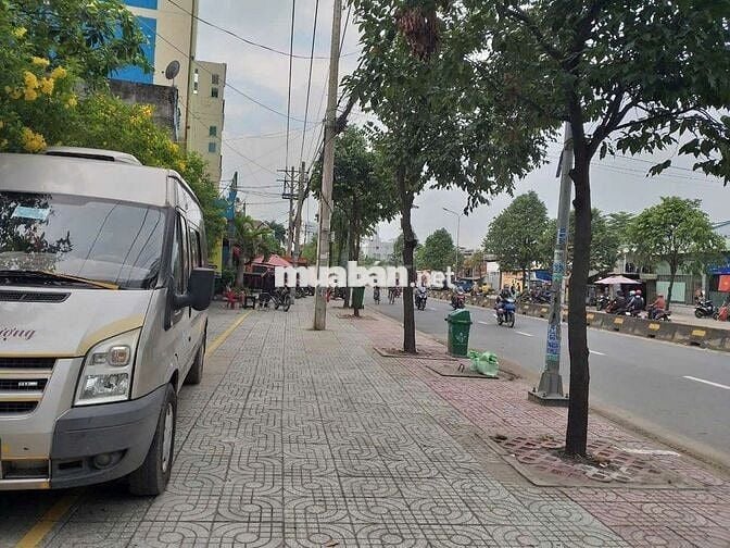 Biệt thự khủng 1080m2 ( 25m x 45m) Mặt tiền Đường Lê Thị Riêng