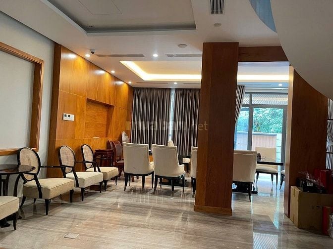 BIỆT THỰ MỚI ĐẸP KHU PHAN XÍCH LONG PHÚ NHUẬN 8x18, 4 TẦNG