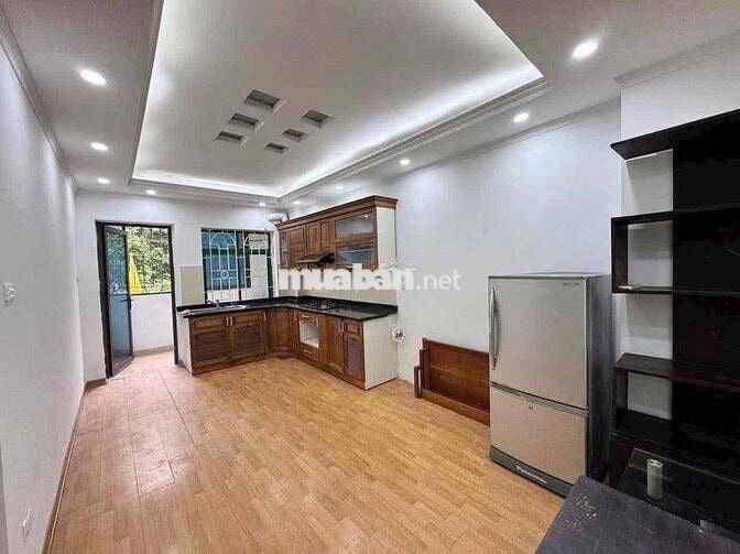 CT9 ĐỊNH CÔNG - HOÀNG MAI- Ở TIỆN ÍCH BẠT NGÀN GẦN BỆNH VIỆN LỚN   - T