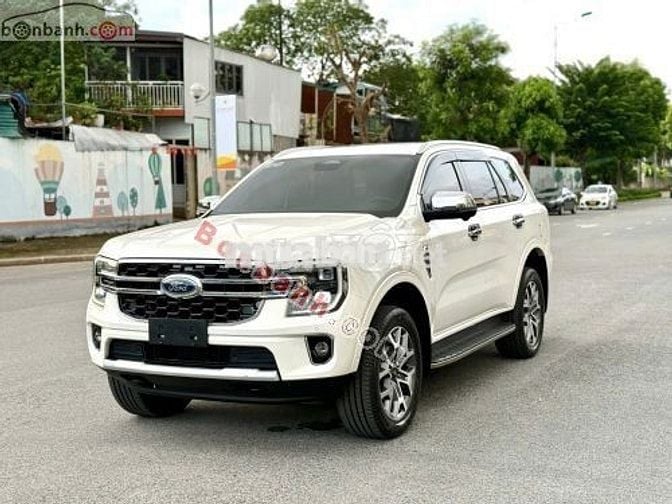 Ford Everest Titanium 2.0L 4x2 AT 2022