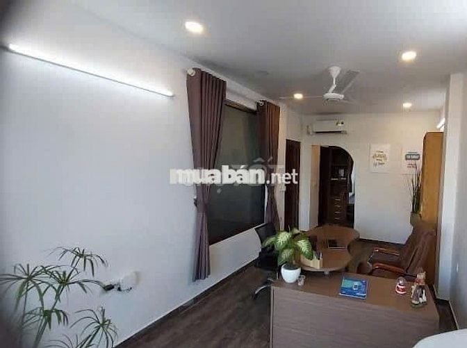 🏡  CHO THUÊ NHÀ MT NGUYỄN MINH HOÀNG_8X20M_TRỆT 3 LẦU, KHU VĂN PHÒNG
