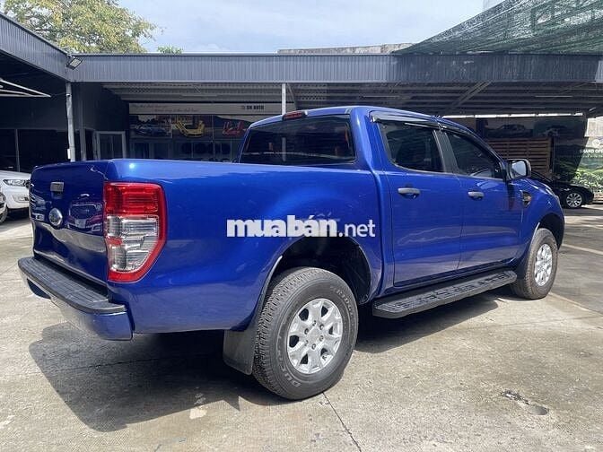 Ranger 2017 XLS 4x2 MT - xanh Koban nhập Thái