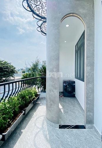 ⭐️Nhà 3 Lầu DT:5,5x11m, tuyệt đẹp Cao cấp hẻm Bùi Quang Là, P12.