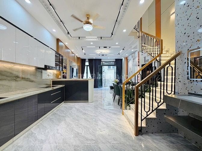 ⭐️Nhà 3 Lầu DT:5,5x11m, tuyệt đẹp Cao cấp hẻm Bùi Quang Là, P12.