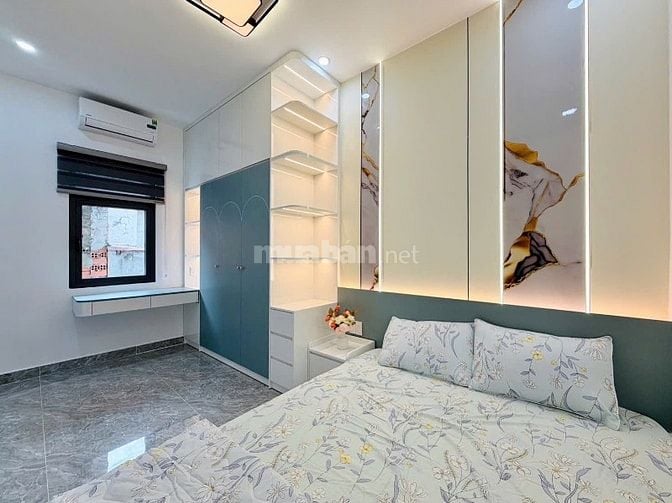 ⭐️Nhà 3 Lầu DT:5,5x11m, tuyệt đẹp Cao cấp hẻm Bùi Quang Là, P12.