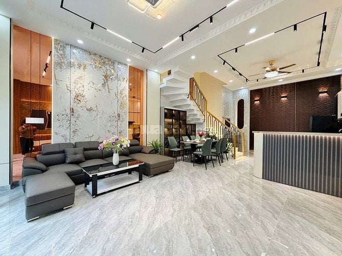 ⭐️Nhà 3 Lầu DT:5,5x11m, tuyệt đẹp Cao cấp hẻm Bùi Quang Là, P12.