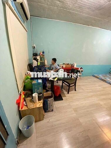 Nhà nhỏ nguyên căn đường Nguyễn Xí P26 Quận BT cho thuê