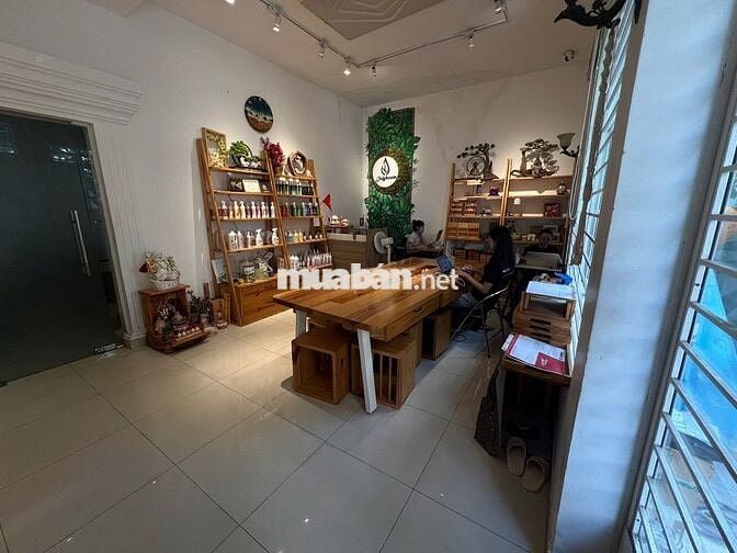 Mặt tiền Hoàng Dư Khương ngang 14m; 2 tầng+ ST giá chỉ 55 triệu