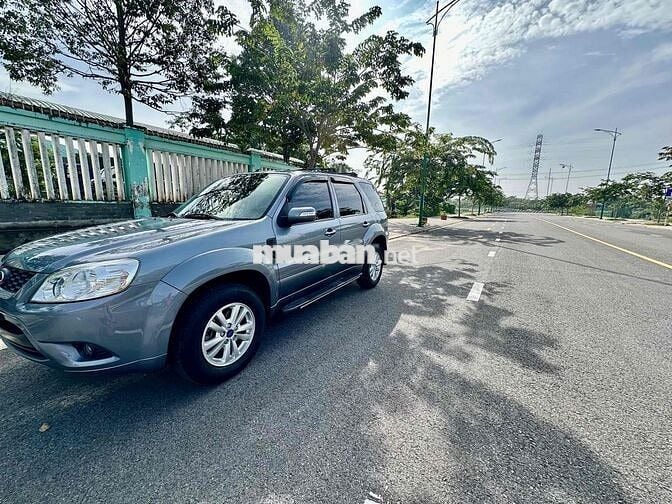 Ford Escape 2010 XLT 2.3L 4x4 AT - 136000 km