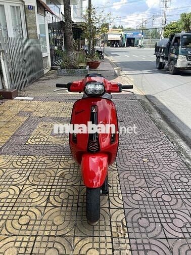 Cần Bán VesPa Sprint MÁY i-get lướt đẹp keng