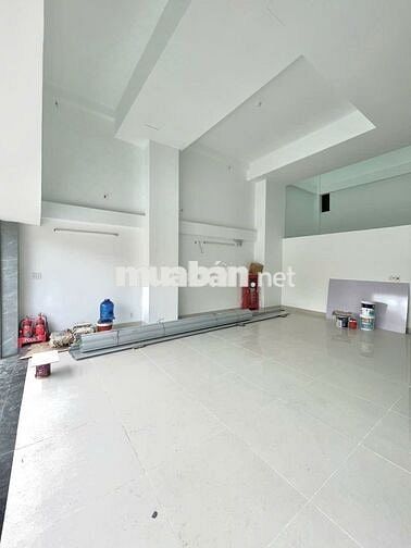 CHO THUÊ MẶT BẰNG KINH DOANH HẺM Ô TÔ SÂN RỘNG