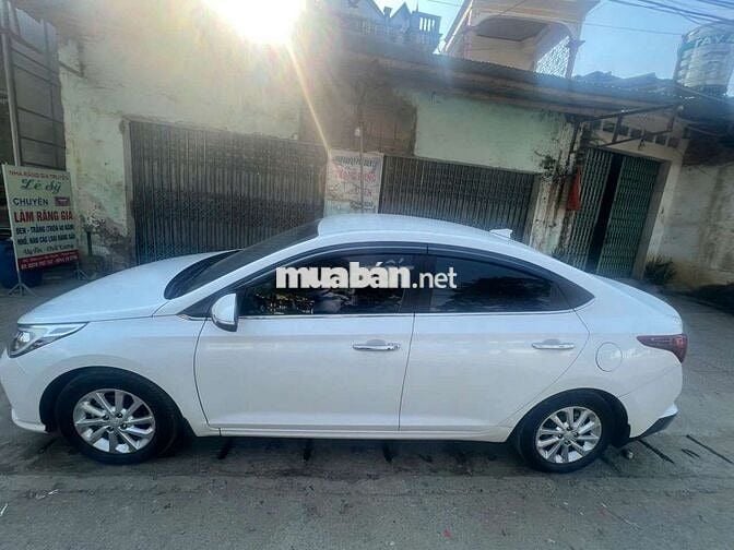 CẦN BÁN XE GIA ĐÌNH – HYUNDAI ACCENT 2021