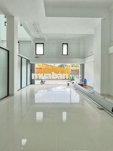 CHO THUÊ MẶT BẰNG KINH DOANH HẺM Ô TÔ SÂN RỘNG