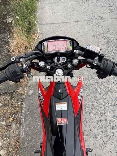 Cần bán satria zin đẹp đồ zin còn theo xe