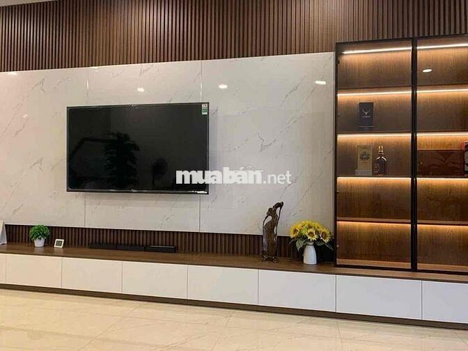 Nhà 3 tầng vị trí kinh doanh Hoà Xuân đường 10,5m