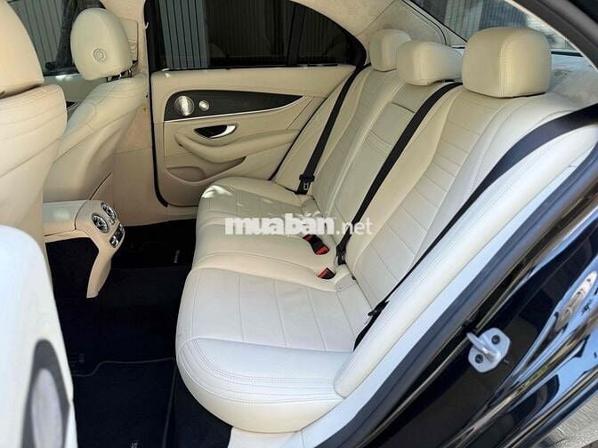 E300 AMG Model 2022- 41000 km chỉ từ 300tr