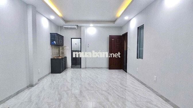 KIOT NHỎ GẦN CHỢ PHẠM THẾ HIỂN VÀ CẦU HIỆP ÂN - NHẬN NHÀ ĐƯỢC LIỀN