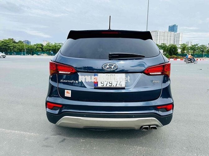 Hyundai Santa Fe 2017 2.4 AT 4 WD - 83000 km