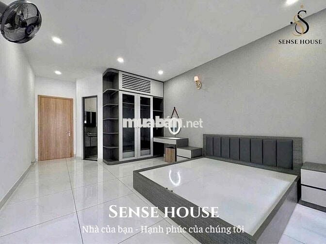 CHO THUÊ CĂN HỘ BAN CÔNG MỚI NGAY HAI BÀ TRƯNG FULL NỘI THẤT GIÁ RẺ