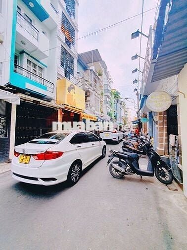CHO THUÊ NHÀ VỊ TRÍ VÀNG QUẬN 3, 6 PHÒNG, XE TẢI QUAY ĐẦU, GIÁ 2x